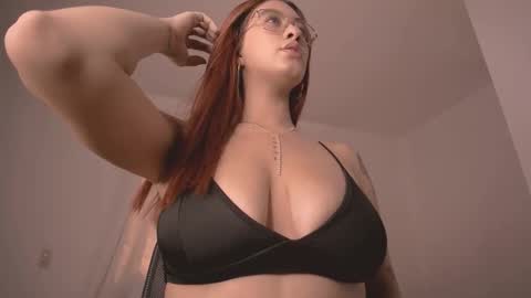 mia independent model online show from 01-07-26, 02:30