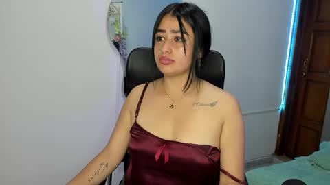 mia_mills777 online show from 09-23-25, 04:04