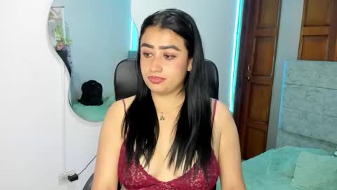 mia_mills777 online show from 09-24-25, 03:43
