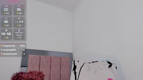 Mia  online show from 01-08-25, 06:31