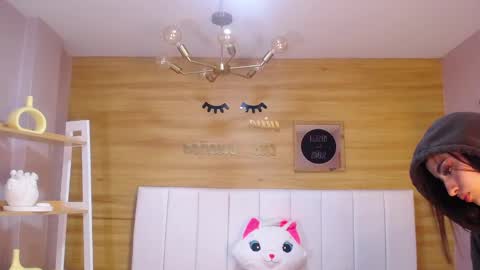 MIA online show from 10-16-25, 01:39