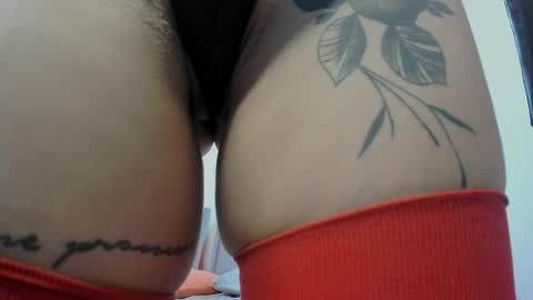 mia_reyesjs online show from 04-14-26, 12:05