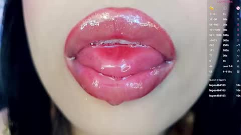 Mia online show from 11-15-25, 05:31