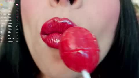 Mia online show from 11-27-25, 08:22