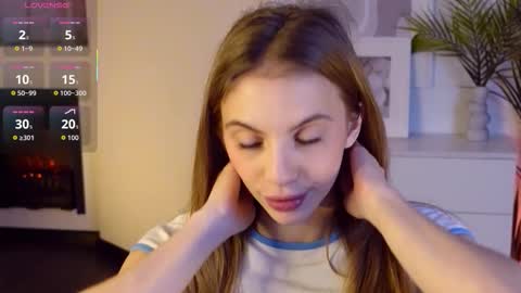 Mia online show from 11-25-25, 06:13