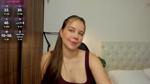 Snapshot of mia_speencer chatting on 10-24-25, 11:06 Mia online show from 10-24-25, 11:06