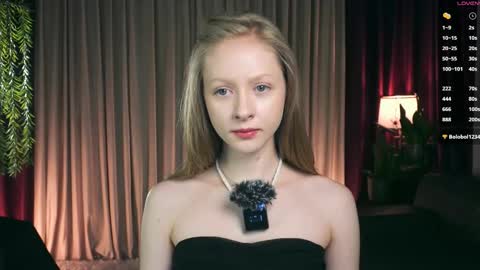 Mia online show from 12-15-25, 03:27