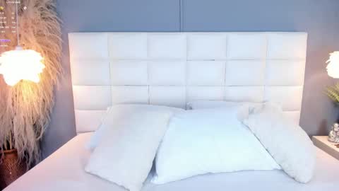 mia vixenn  online show from 11-06-25, 04:46