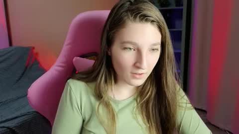 Mia online show from 11-27-25, 10:17