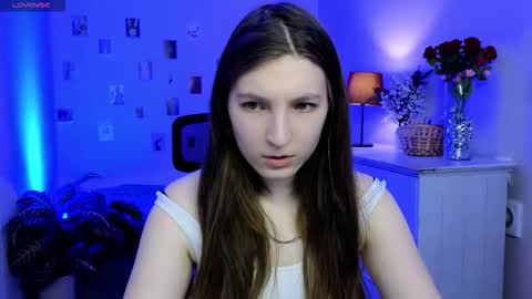 Mia online show from 02-06-26, 10:18