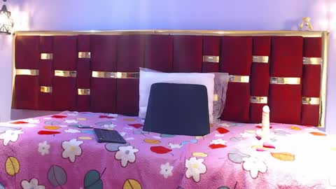 mia_wetts online show from 09-12-25, 07:25