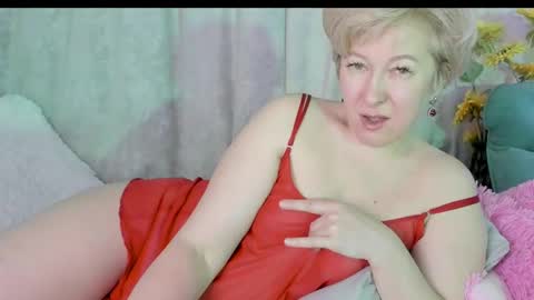 MelaniaMia online show from 03-11-25, 11:12