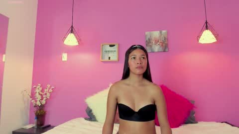 Snapshot of miaa_coleman_ chatting on 11-03-25, 03:46 Mia Coleman online show from 11-03-25, 03:46