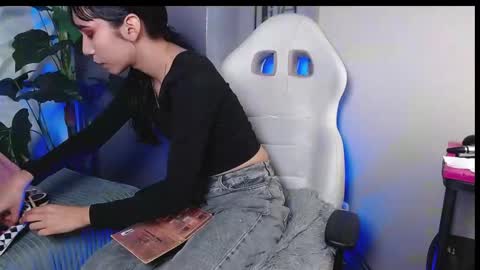 miaa_lee777 online show from 10-16-25, 08:54