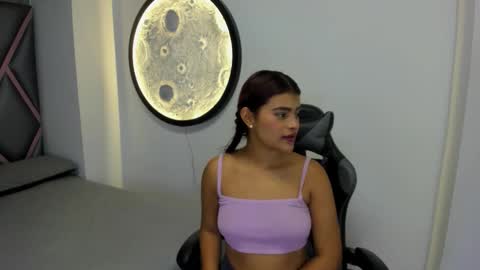 Mia online show from 09-30-25, 11:59