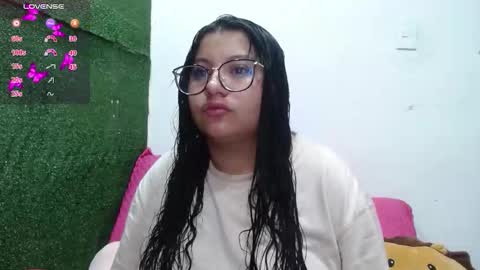 miaa_smiith1 online show from 11-06-25, 10:05