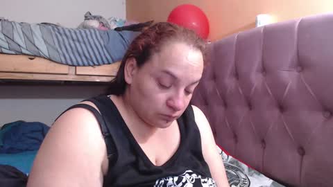 Snapshot of miaabrownn chatting on 12-17-24, 07:37 MIA online show from 12-17-24, 07:37
