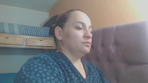 Snapshot of miaabrownn chatting on 12-29-24, 09:30 MIA online show from 12-29-24, 09:30