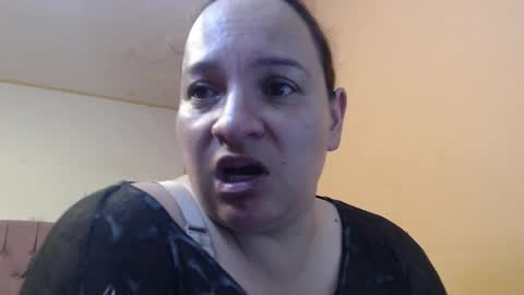 Snapshot of miaabrownn chatting on 02-11-25, 06:44 MIA online show from 02-11-25, 06:44