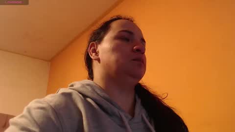 Snapshot of miaabrownn chatting on 03-07-25, 06:54 MIA online show from 03-07-25, 06:54