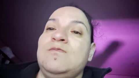 Snapshot of miaabrownn chatting on 11-08-25, 01:33 MIA online show from 11-08-25, 01:33