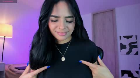 Mia online show from 10-06-25, 08:17