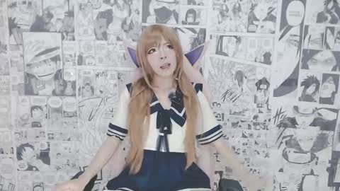 Mia online show from 09-12-25, 12:55