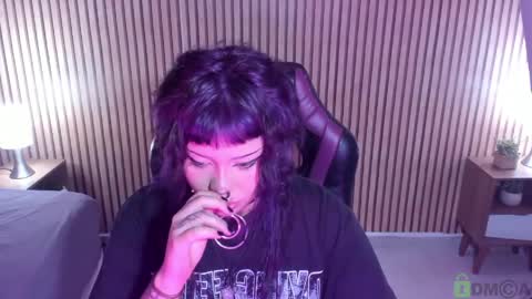 Snapshot of miaamane02 chatting on 04-10-26, 02:00 Mia online show from 04-10-26, 02:00