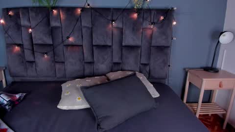 Snapshot of miaanderson__ chatting on 01-12-26, 08:25 miaanderson__ online show from 01-12-26, 08:25