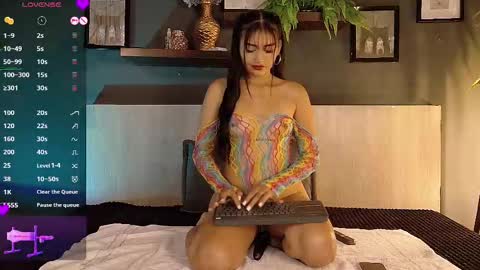 Snapshot of miaareed chatting on 09-11-25, 04:18 MIA online show from 09-11-25, 04:18