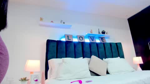 MIA online show from 12-15-24, 03:56