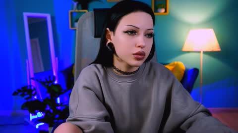 MiaCain online show from 09-28-25, 04:34
