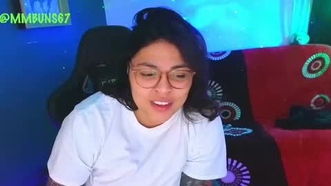 Mia online show from 10-02-25, 02:07