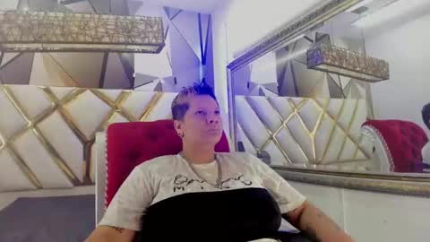   online show from 03-06-25, 08:59