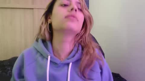 Snapshot of miacollings1 chatting on 12-03-25, 03:32 Miia online show from 12-03-25, 03:32