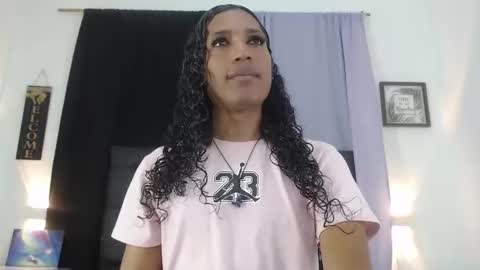 Snapshot of miacoock chatting on 11-05-25, 05:02 MiaCoock online show from 11-05-25, 05:02