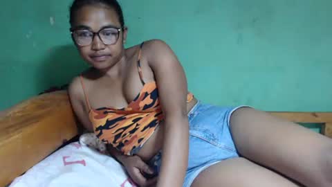 Snapshot of miagracyh88 chatting on 10-05-25, 05:50 miagracyh88 online show from 10-05-25, 05:50