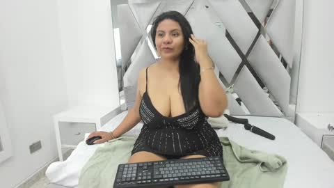 Miah Collins online show from 01-15-25, 05:58