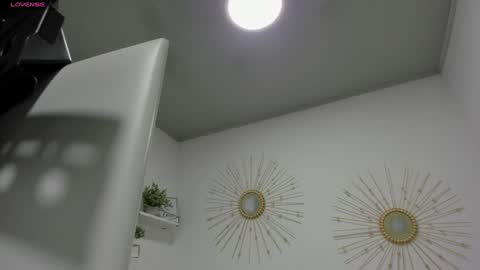 Miah Collins online show from 01-17-25, 08:56