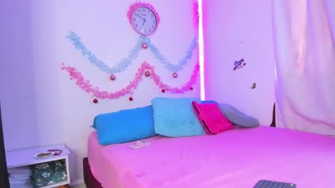 Miah  online show from 12-17-24, 11:49