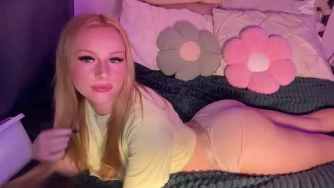 Mia Harper online show from 10-29-25, 08:21