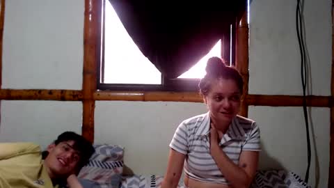 Mia  Sam online show from 10-31-25, 08:32