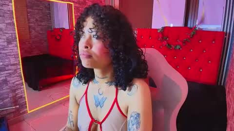 MIA VELEZ online show from 11-04-25, 03:16