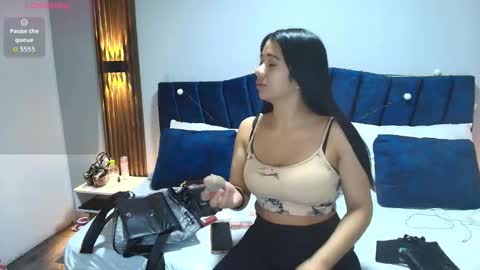 MIA HOTMEZ online show from 10-05-25, 11:41