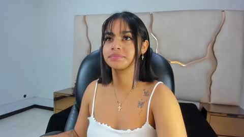 Snapshot of miahsex69 chatting on 09-18-25, 02:57 miahsex69 online show from 09-18-25, 02:57