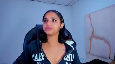 Snapshot of miahsex69 chatting on 11-26-25, 05:08 miahsex69 online show from 11-26-25, 05:08