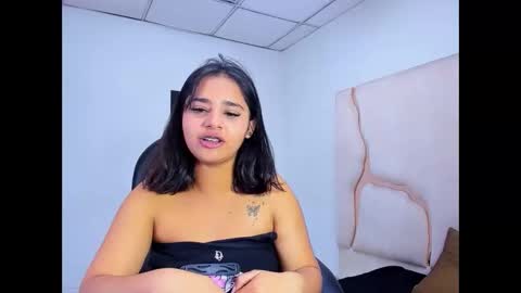 Snapshot of miahsex69 chatting on 11-30-25, 03:21 miahsex69 online show from 11-30-25, 03:21