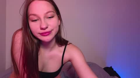 milanaaaa online show from 01-17-25, 08:44