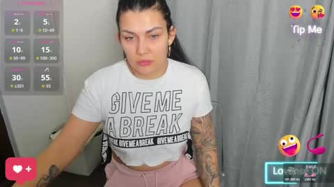 Snapshot of miakittyy chatting on 02-25-26, 11:25 Mia Kittyy online show from 02-25-26, 11:25