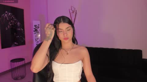 Call me Mia  online show from 12-18-25, 11:16